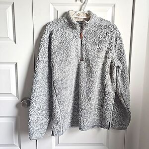 Southern Shirt Company Sherpa Style Pullover in Women's Size Medium